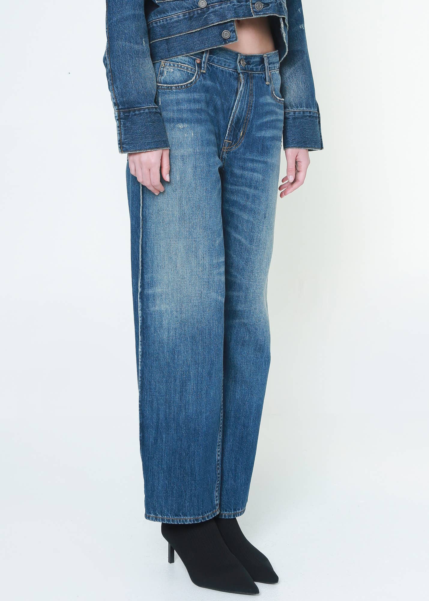 Miley Straight Jeans - French Outseam Detail