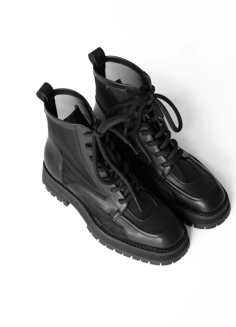 Leather And Mesh Boots Rise