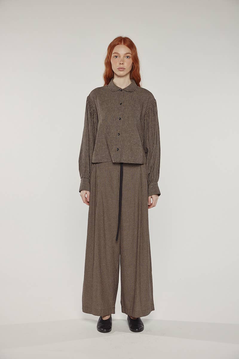 Volume sleeve blouse