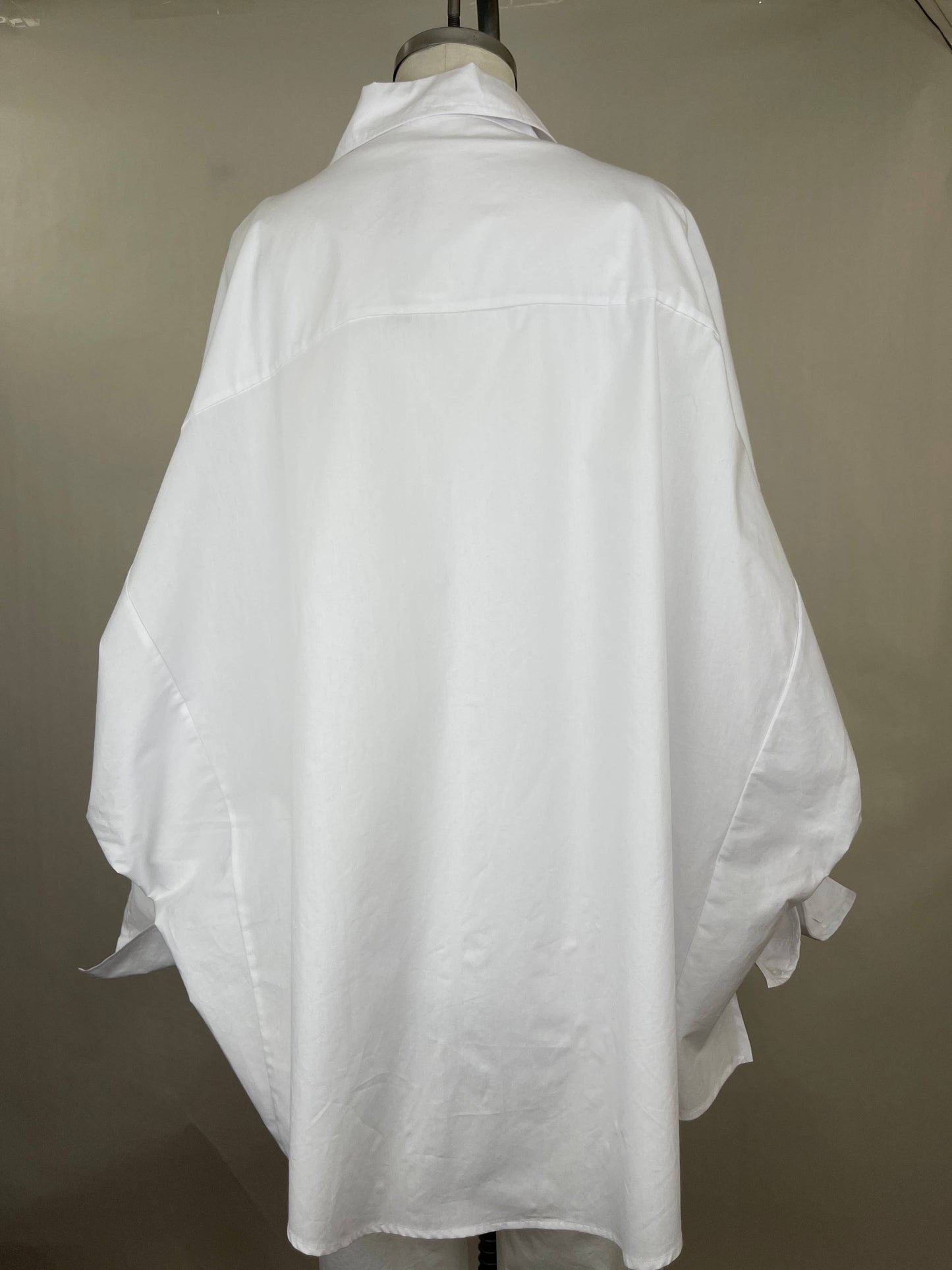 BLOIDY Dolman Sleeve Button Shirt