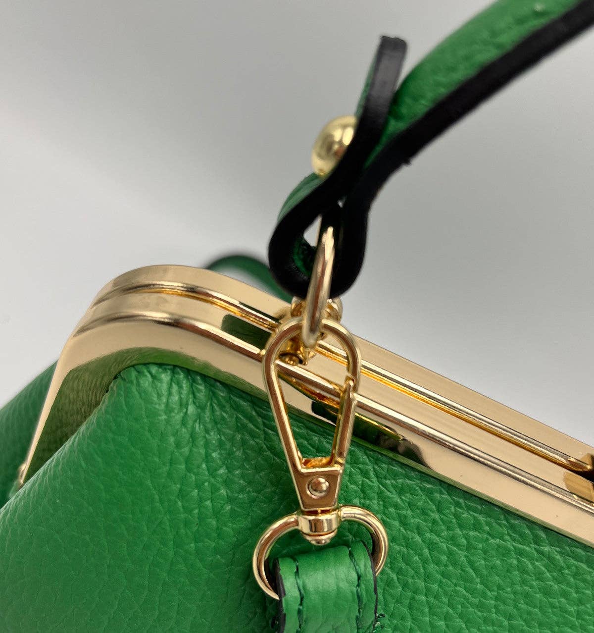 Genuine leather top handle bag, Made in Italy, art.