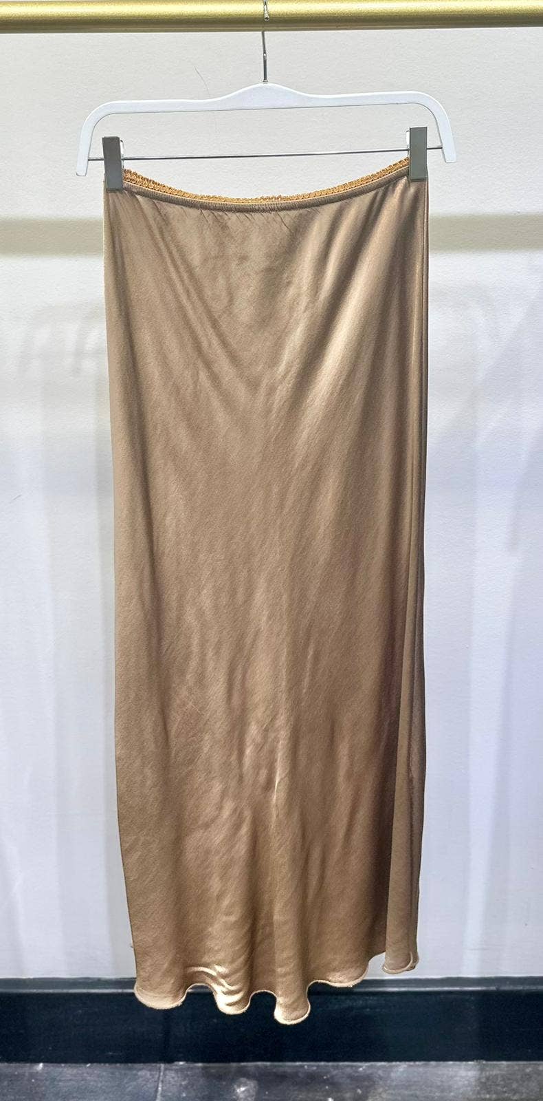 SILKY SLIP SKIRT