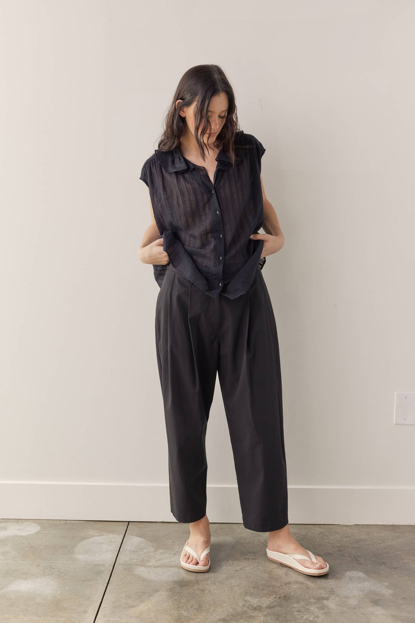 Pleated taped pants