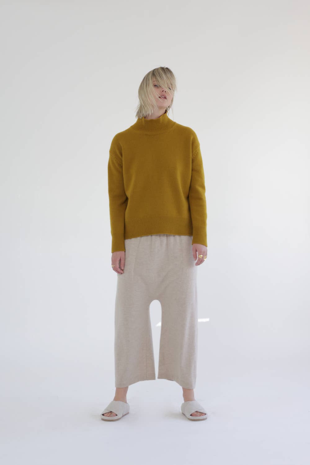 Cashmere wool blended knit baggy pants