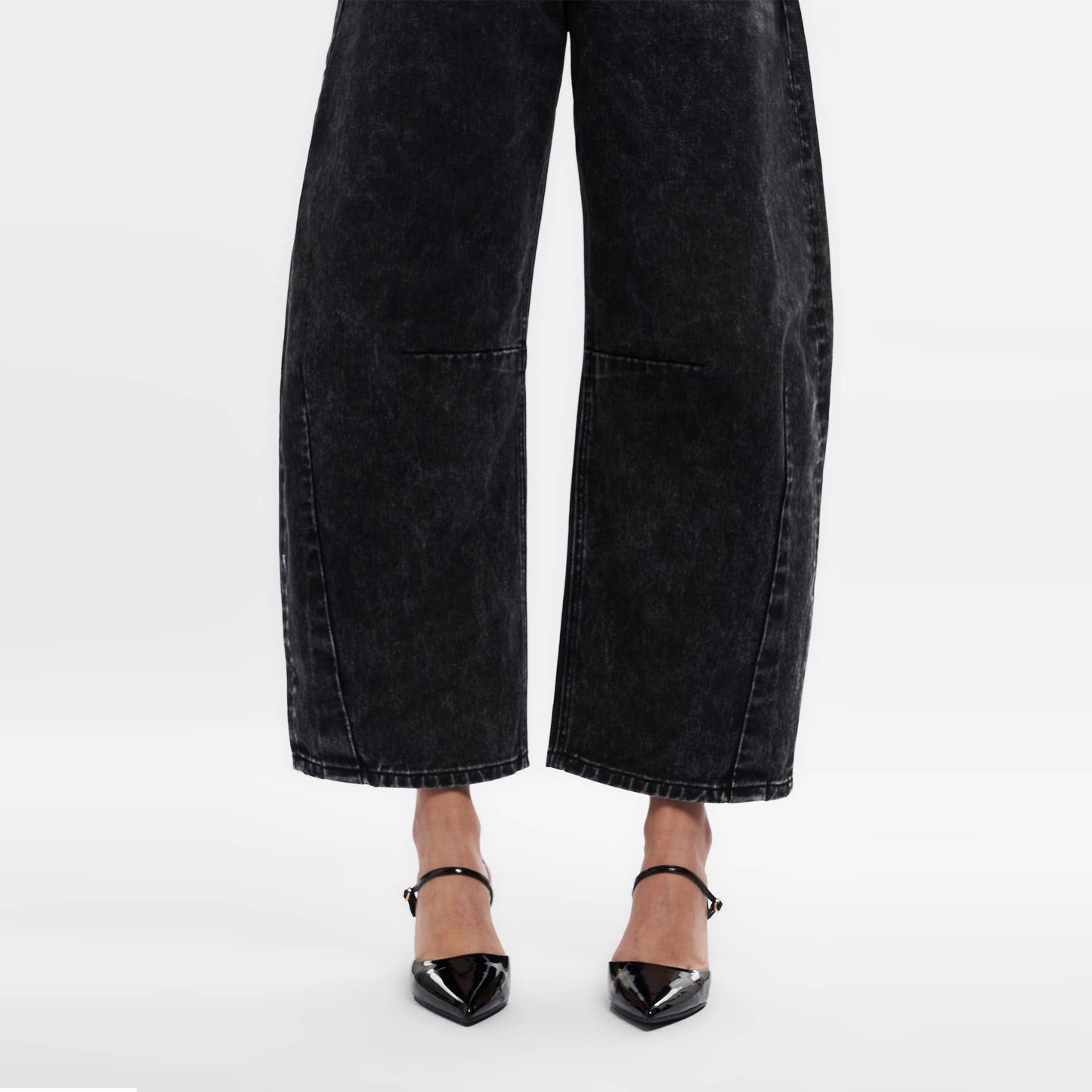 SUPER HIGH RISE TAILORED BARREL JEANS FINISHED HEM