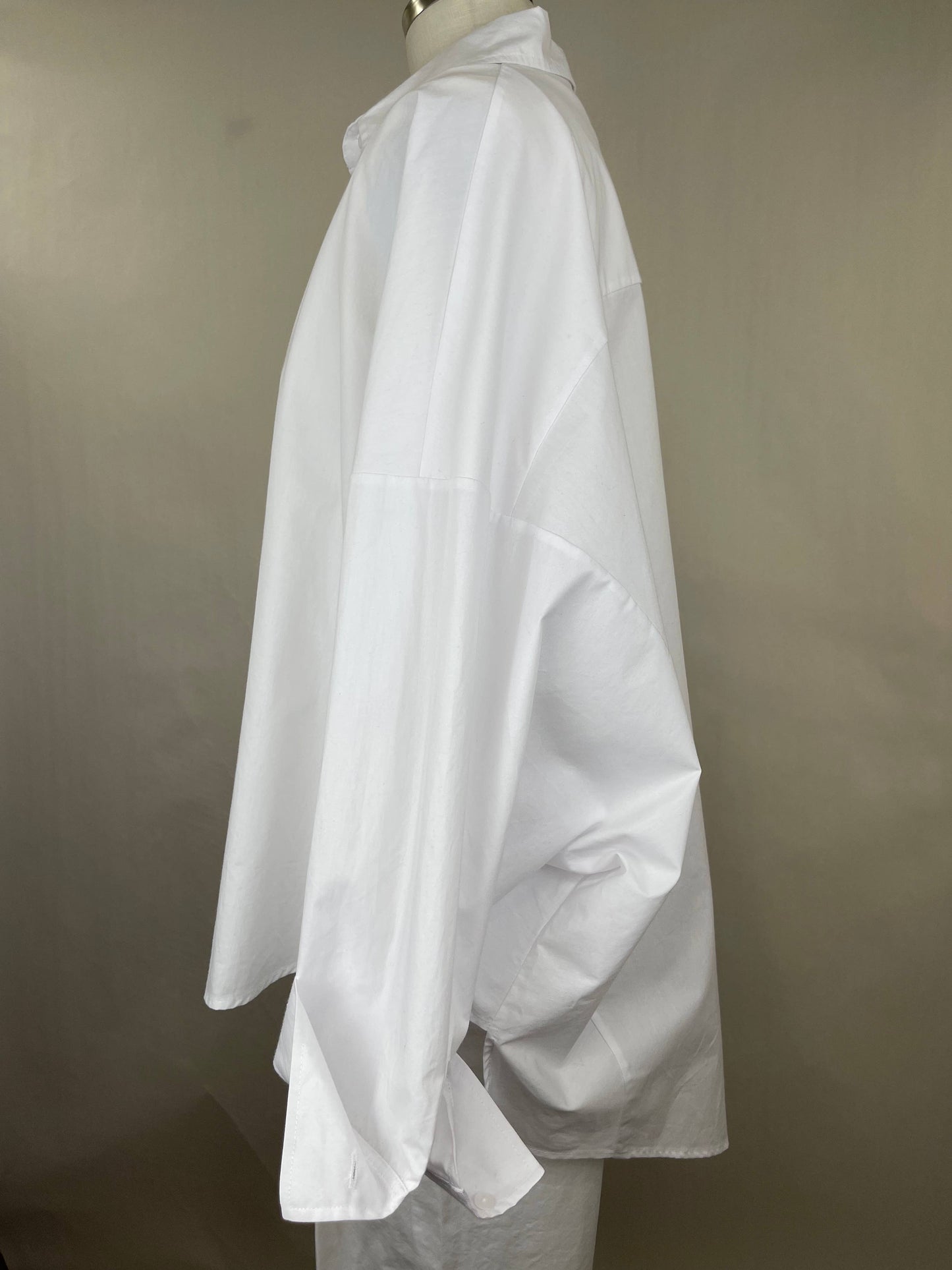 BLOIDY Dolman Sleeve Button Shirt