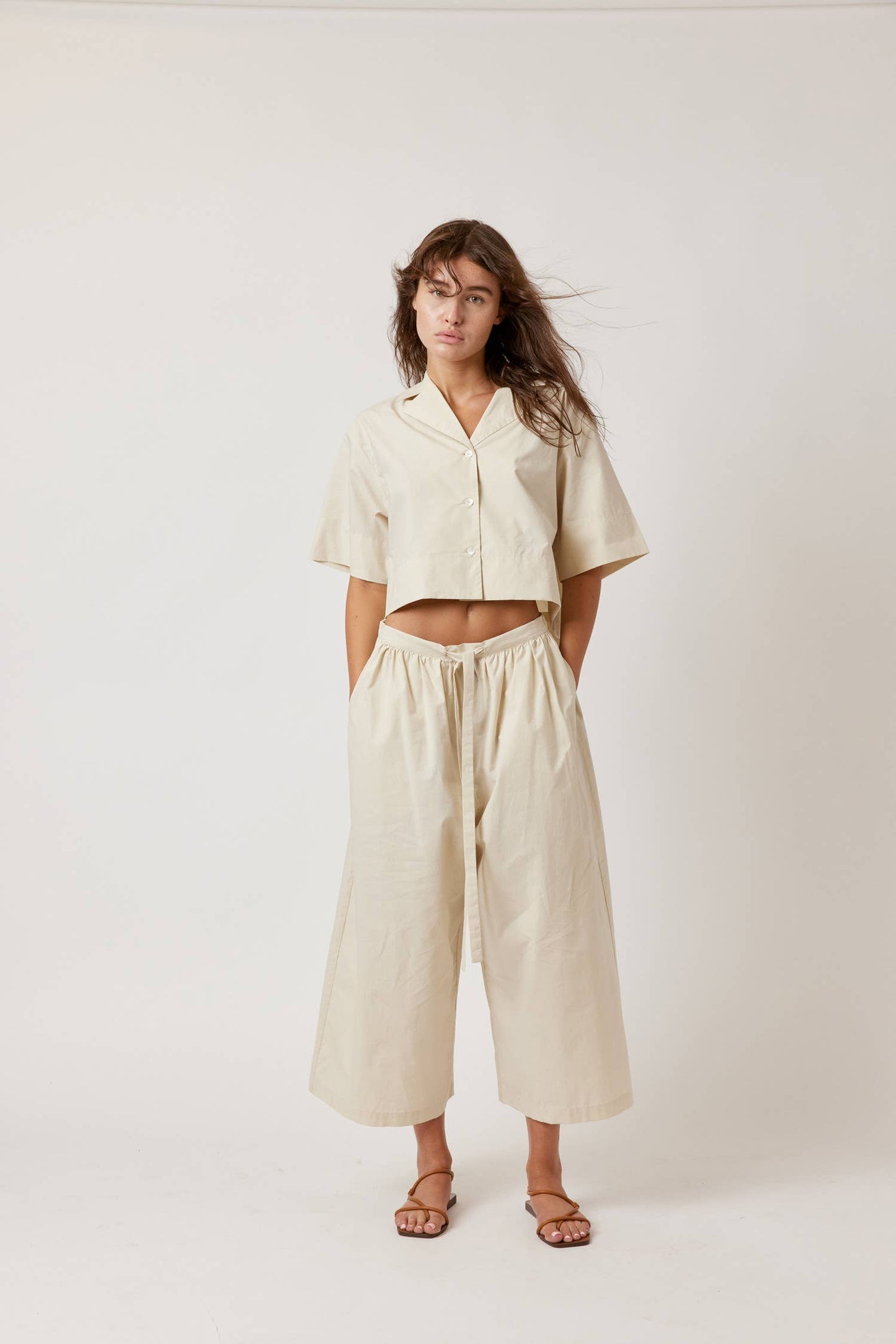 Half-sleeve crop button-down shirts