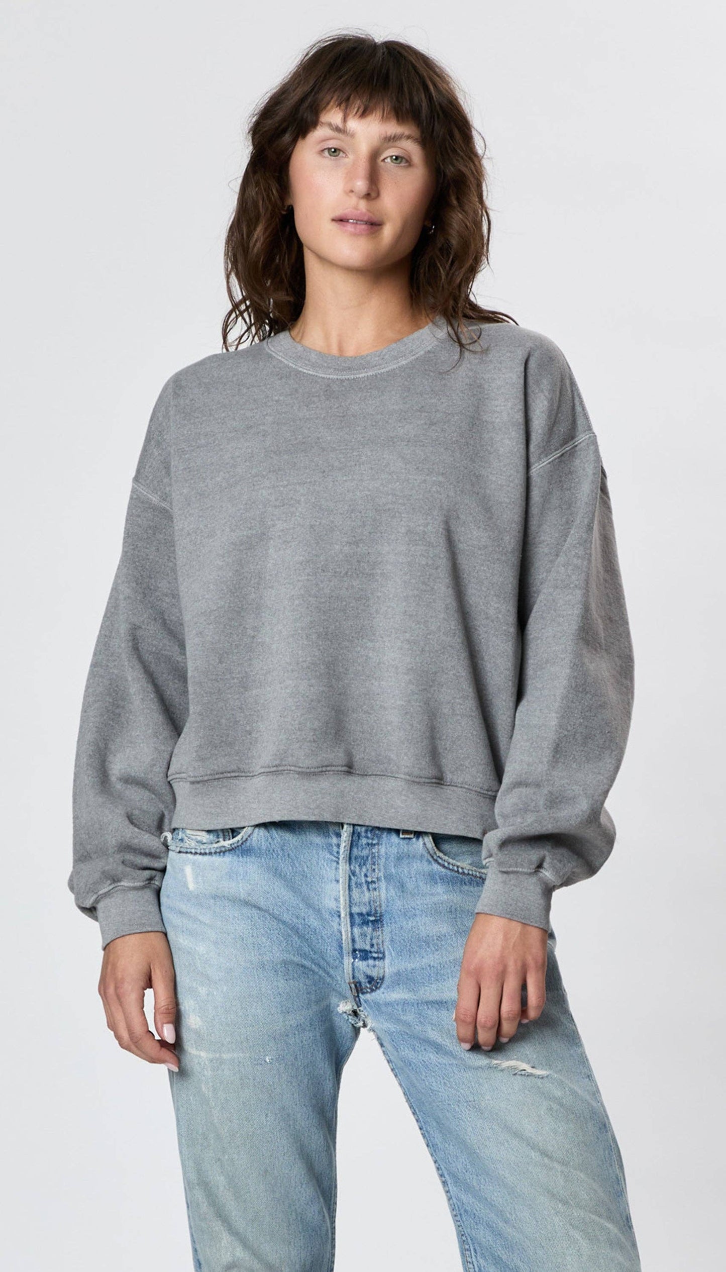 Studio L/S Shorty Sweatshirt