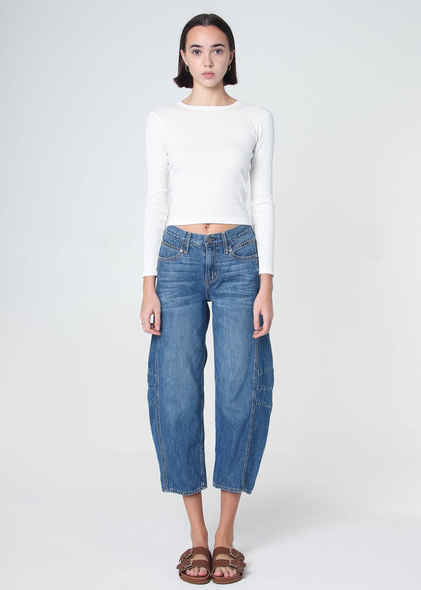 Ava Flutter Slung Fit Jeans - Pomona