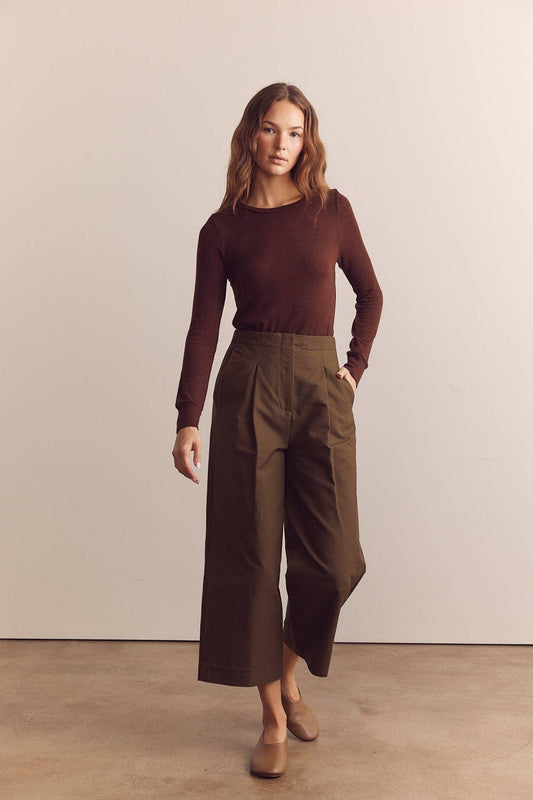 Pleated cotton trousers