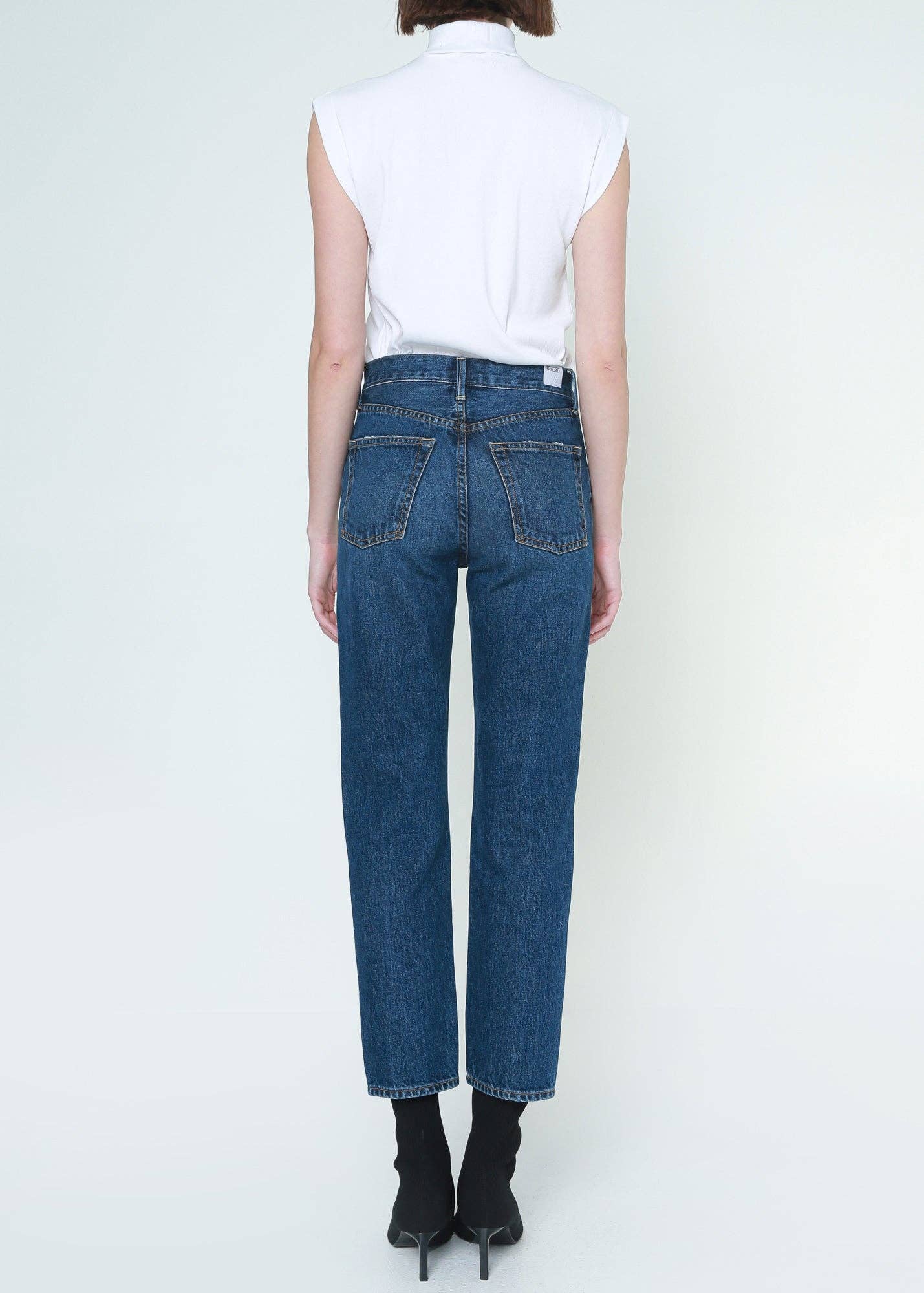 Mia Tapered Classic Fit Jean - Seattle