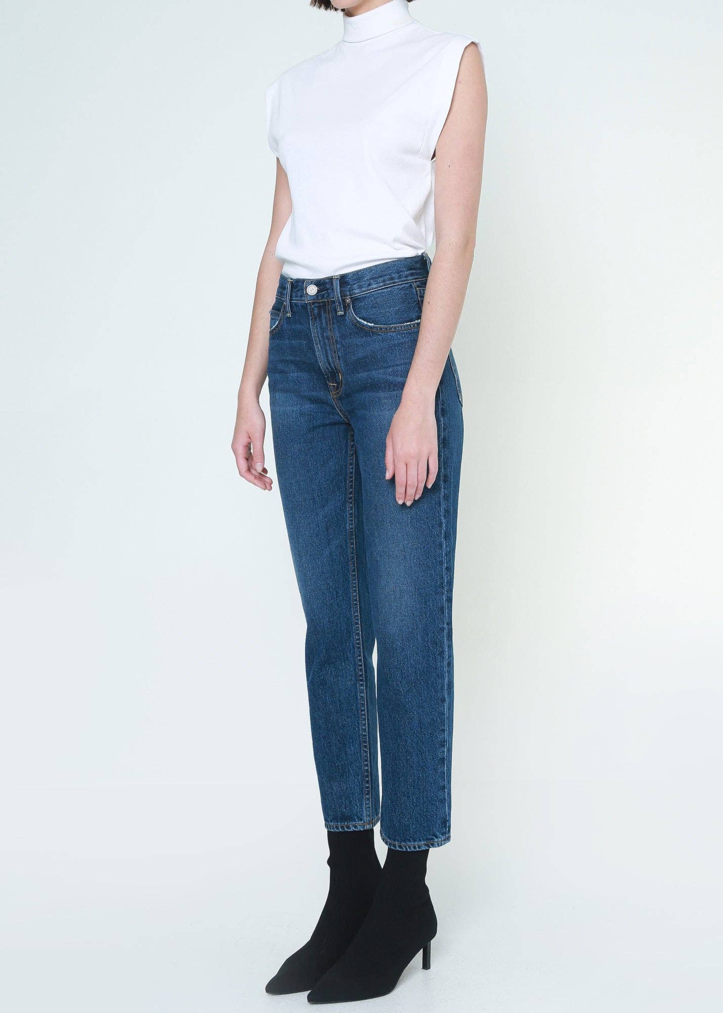 Mia Tapered Classic Fit Jean - Seattle